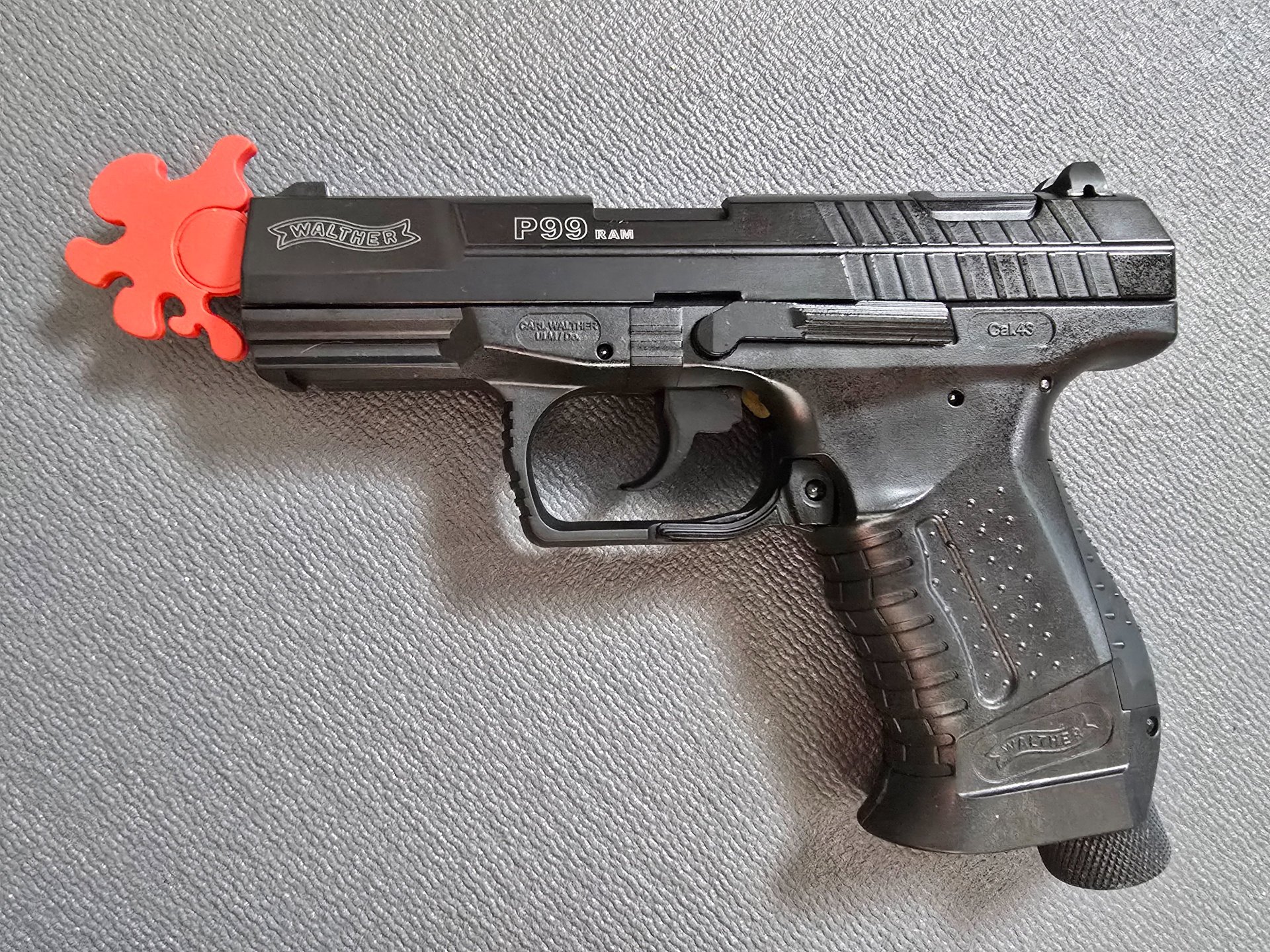 Walther P99 Ram mit Zubehör – Bild 2