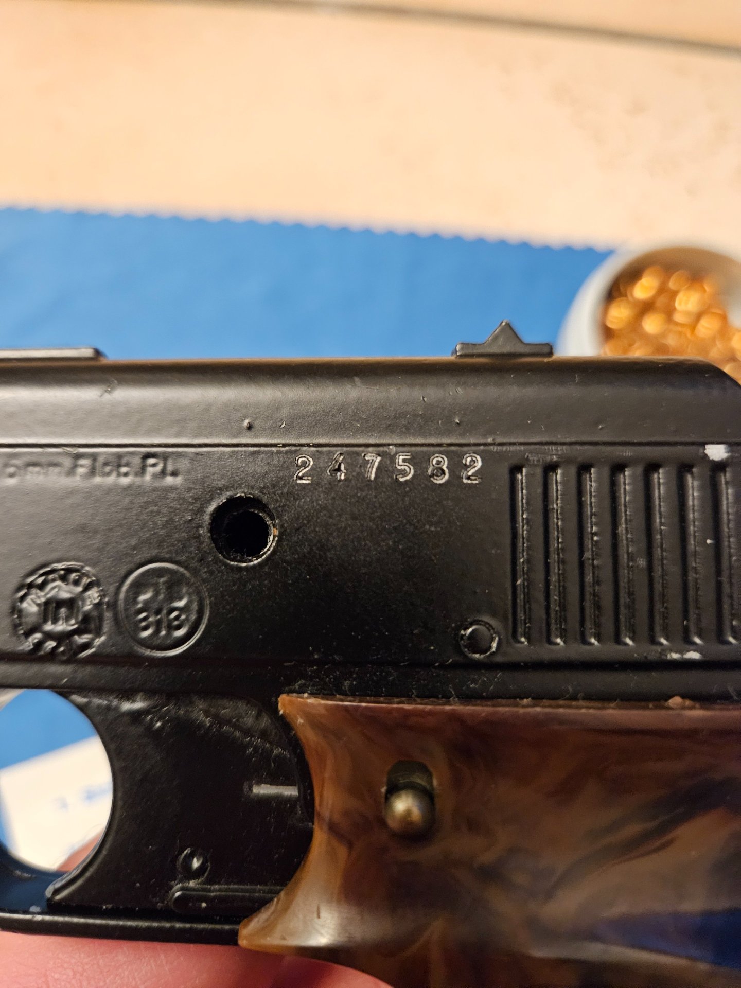 UMAREX Mod. 302 6mm Schreckschusspistole, inkl. Zubehör !!! – Bild 3