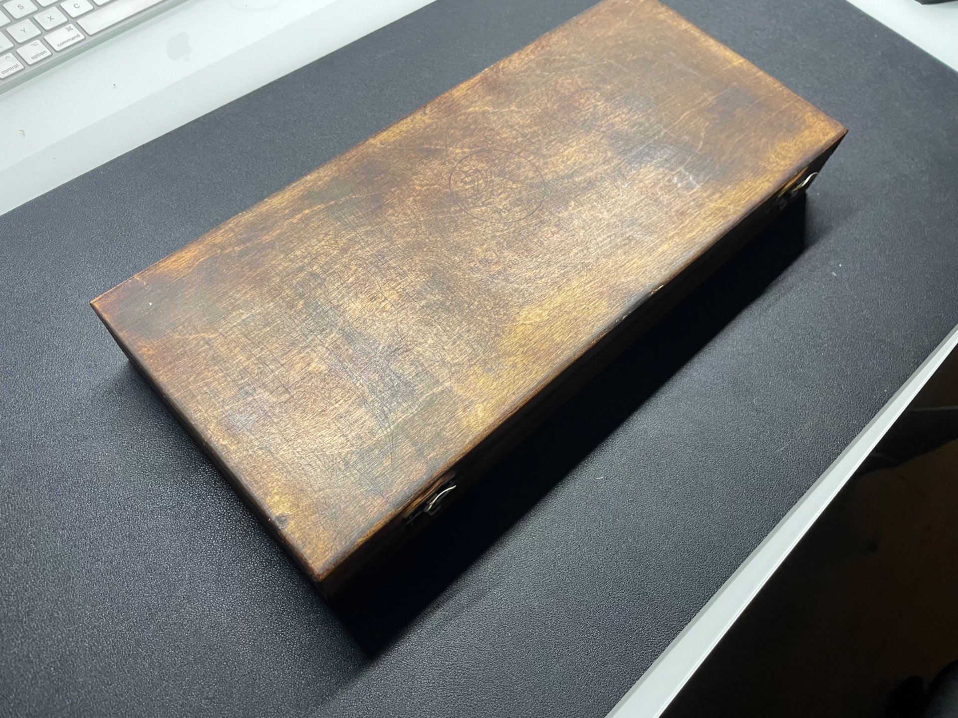 Vintage Holzbox von HEGE Jagd und Sportwaffen - Ur-Modell aus Schwaebisch Hall - Rarität – Bild 3