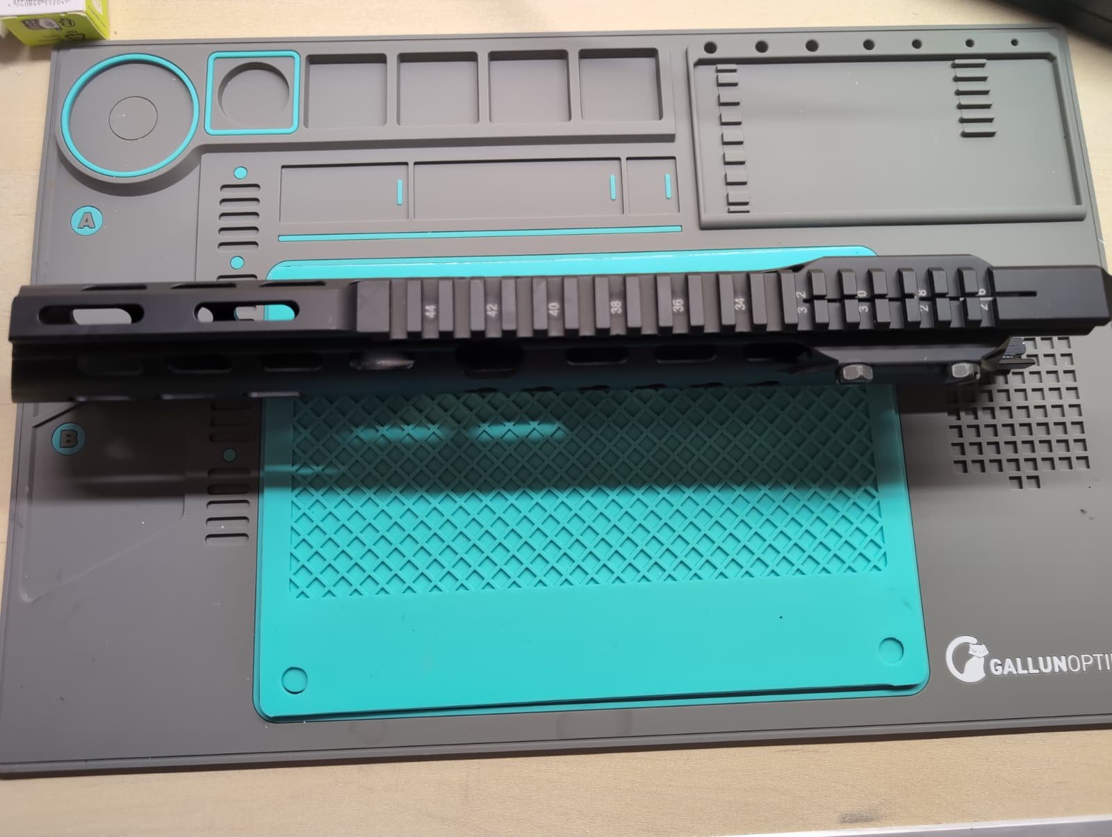 Heckler & Koch SLIMLINE-Handschutz für MR308 SCHWARZ, für 16,5"/20"-Lauf (langer Handschutz) – Bild 3