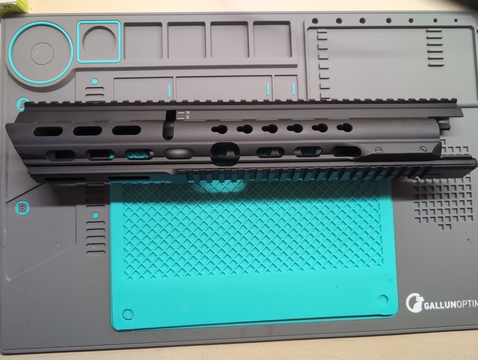 Heckler & Koch SLIMLINE-Handschutz für MR308 SCHWARZ, für 16,5"/20"-Lauf (langer Handschutz) – Bild 6
