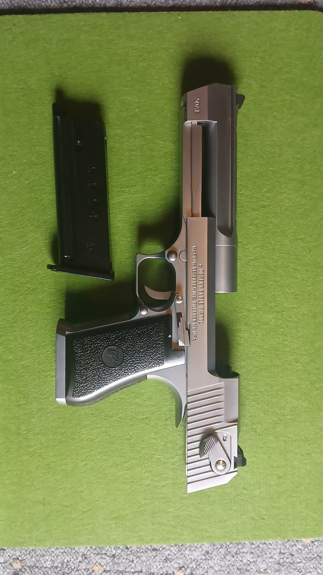 Cybergun/Wei-Etech Desert Eagle .50AE silber – Bild 3