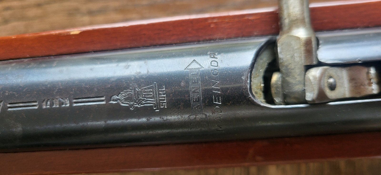 Match- Luftgewehr Haenel Modell 311 DDR original Diopter Repetierspanner Schiebesicherung – Bild 5