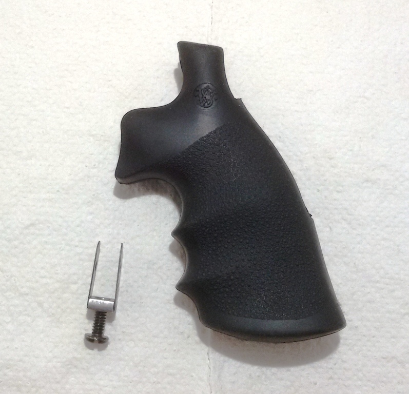Hogue Combat Griff für S&W Revolver K / L Rahmen Art.-Nr. 24-181 – Bild 1