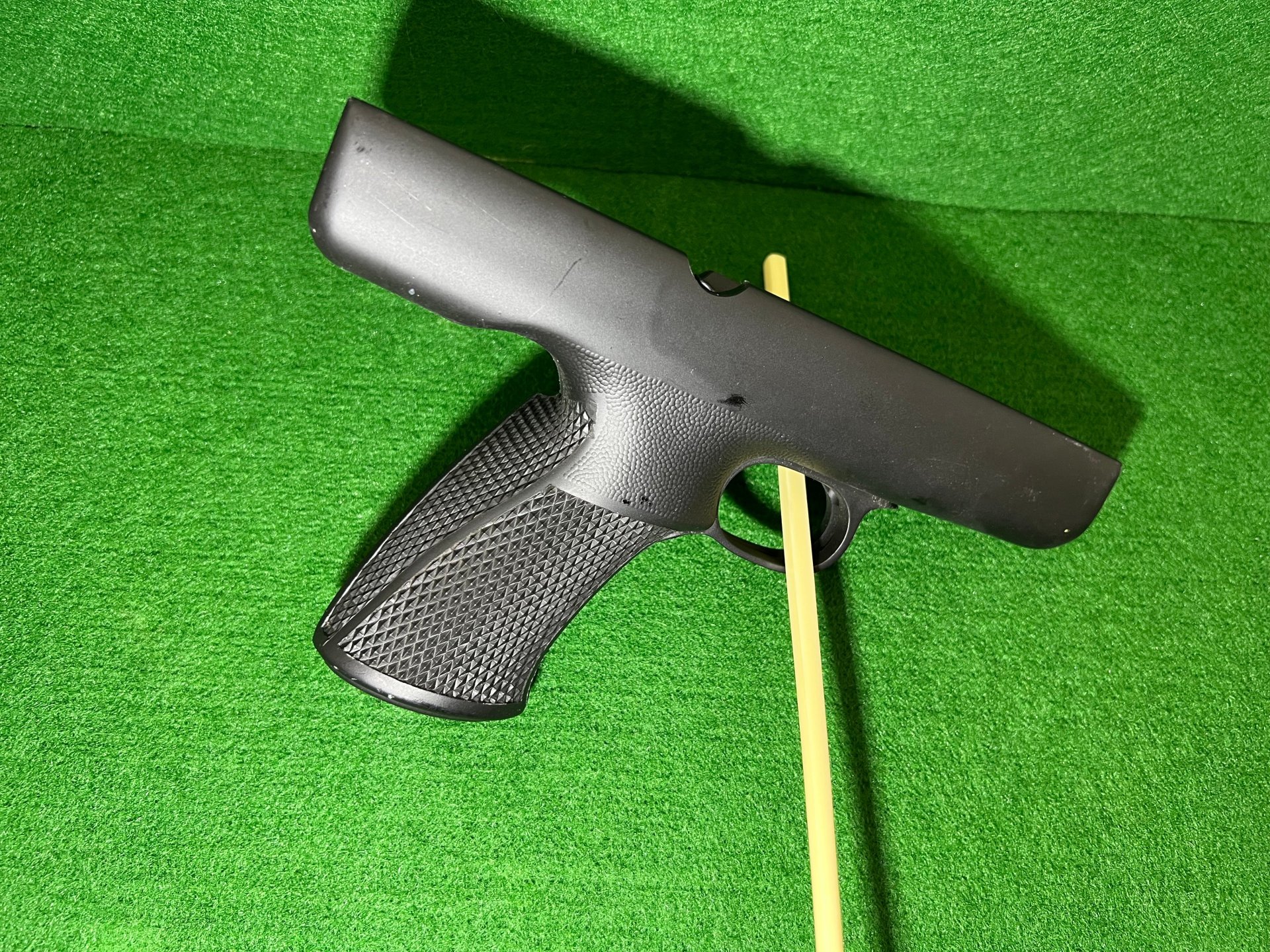 Griffstück schwarz für Luftpistole Diana Model 6 – Bild 2