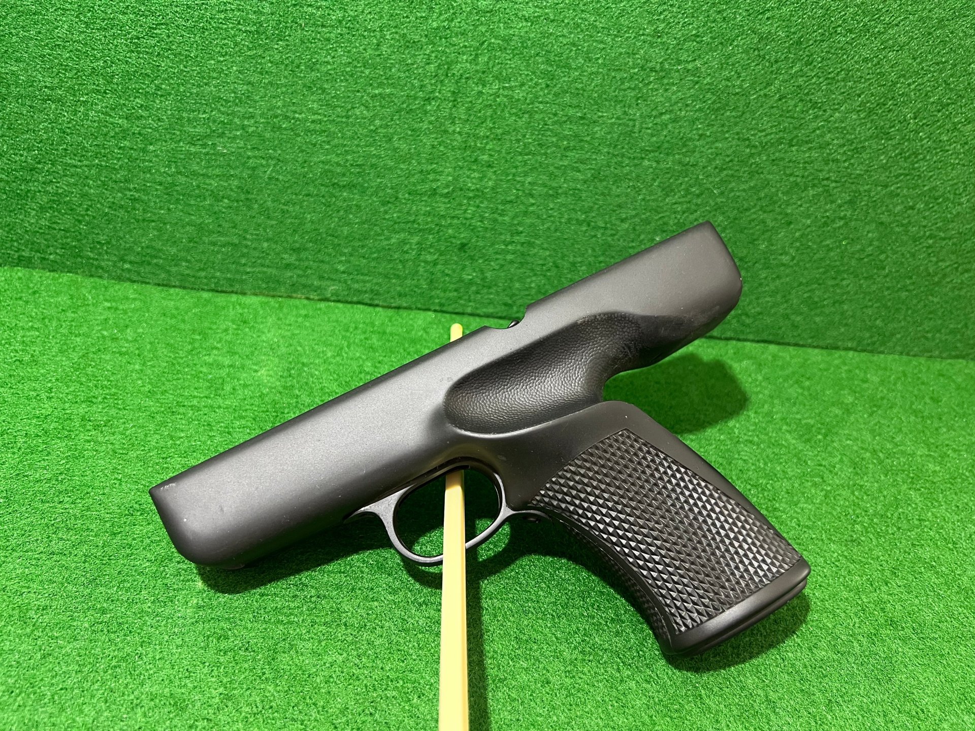 Griffstück schwarz für Luftpistole Diana Model 6 – Bild 1