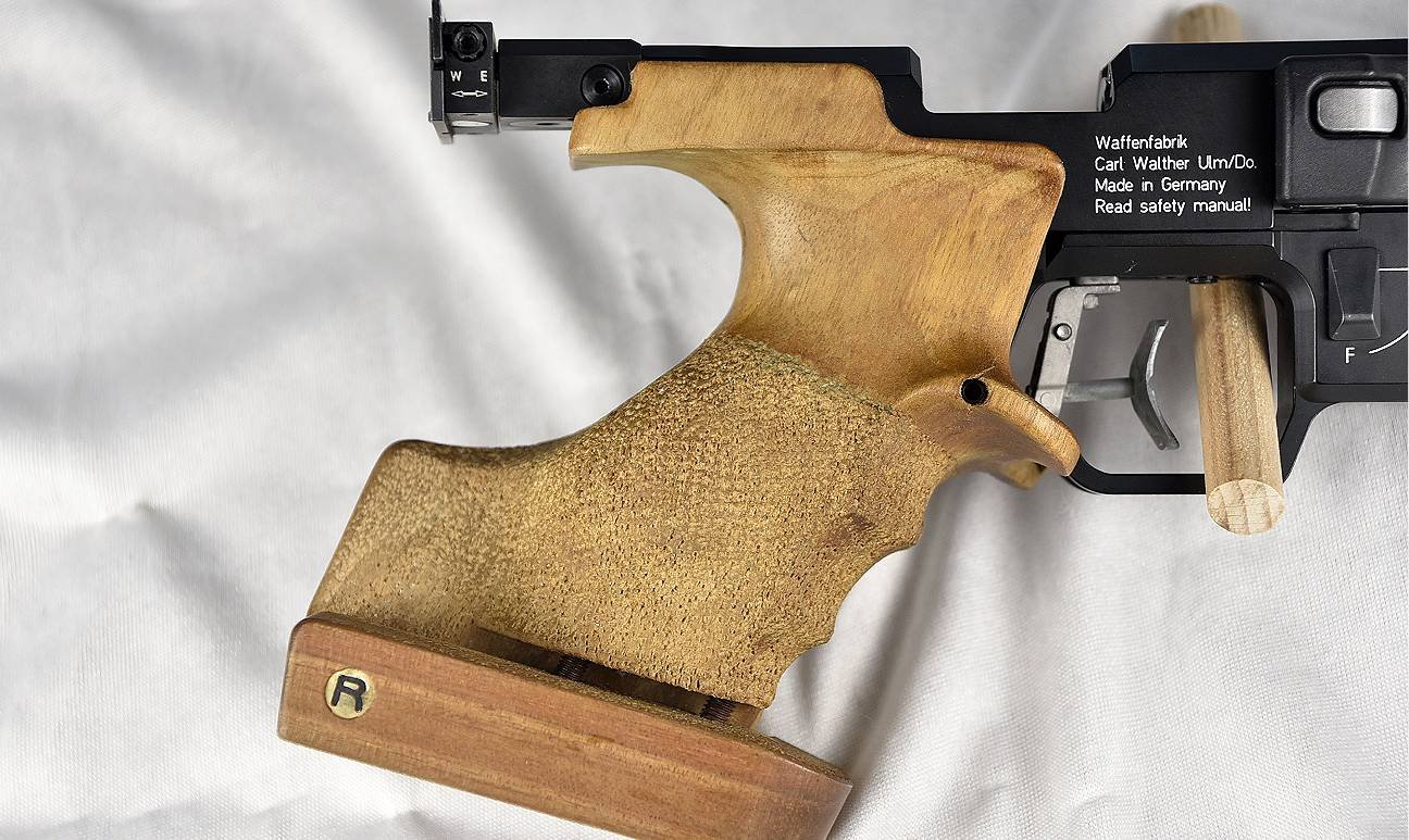 Walther SSP .22 l.r. - TOP Zustand! Matchgriff R/L, 2. Magazin NEU, Laufgewicht, Papiere – Bild 9