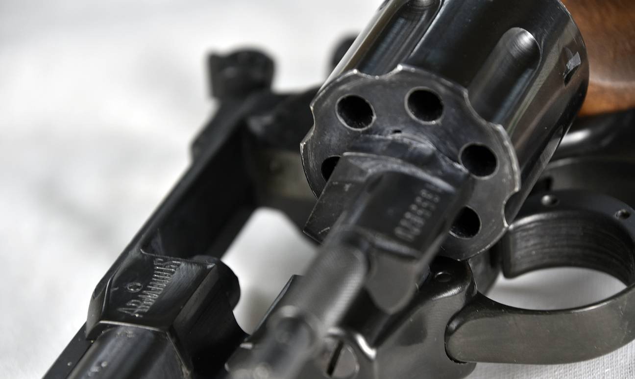 Arminius HW 9 .22 l.r. 6" Sportrevolver – Solider KK-Revolver, verstellbares Visier – Bild 4