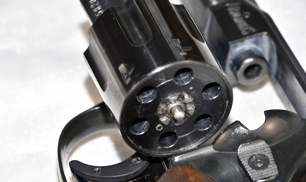 Arminius HW 9 .22 l.r. 6" Sportrevolver – Solider KK-Revolver, verstellbares Visier – Bild 5