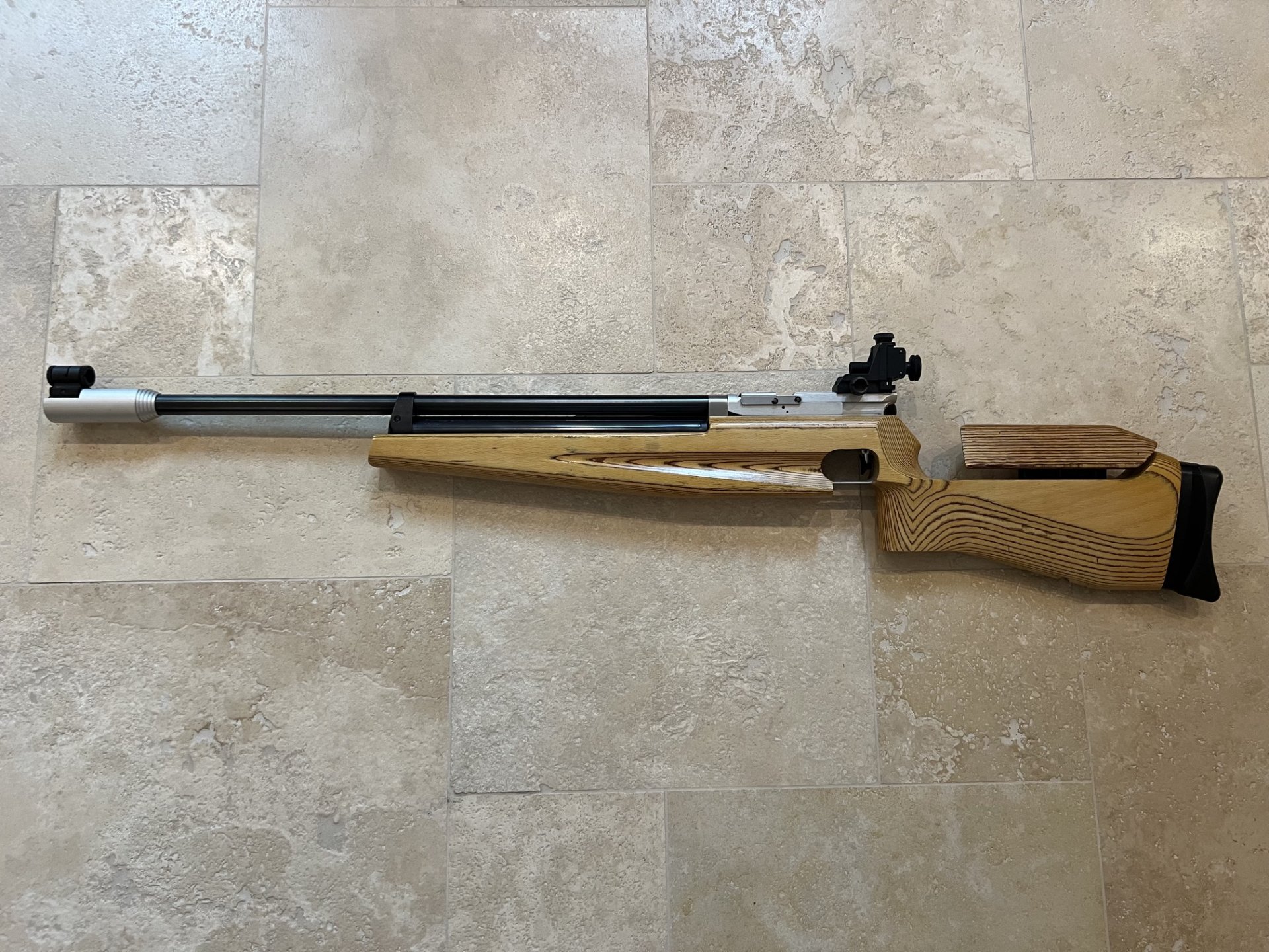 Feinwerkbau 601 Matchluftgewehr – Bild 1