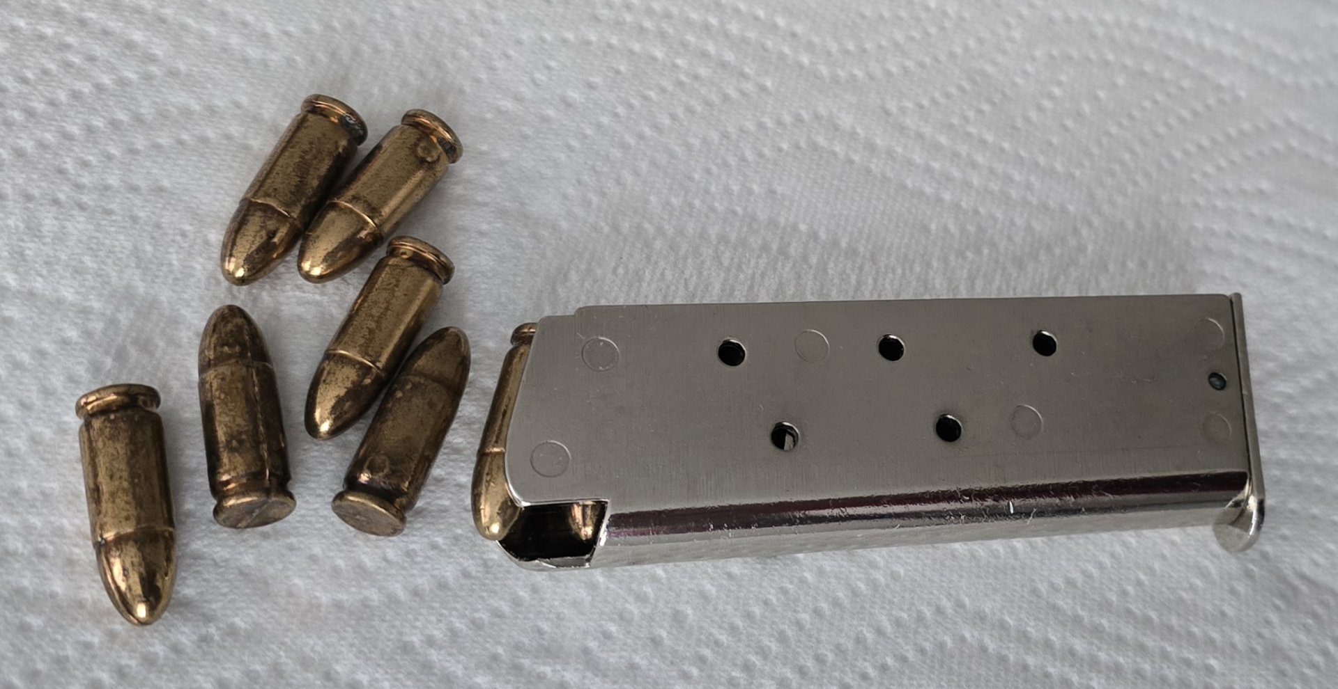 Colt 1911 Deko Pistole M1911A1 .45 - Zerlegbare Version vernickelt - Echtholz – Bild 5