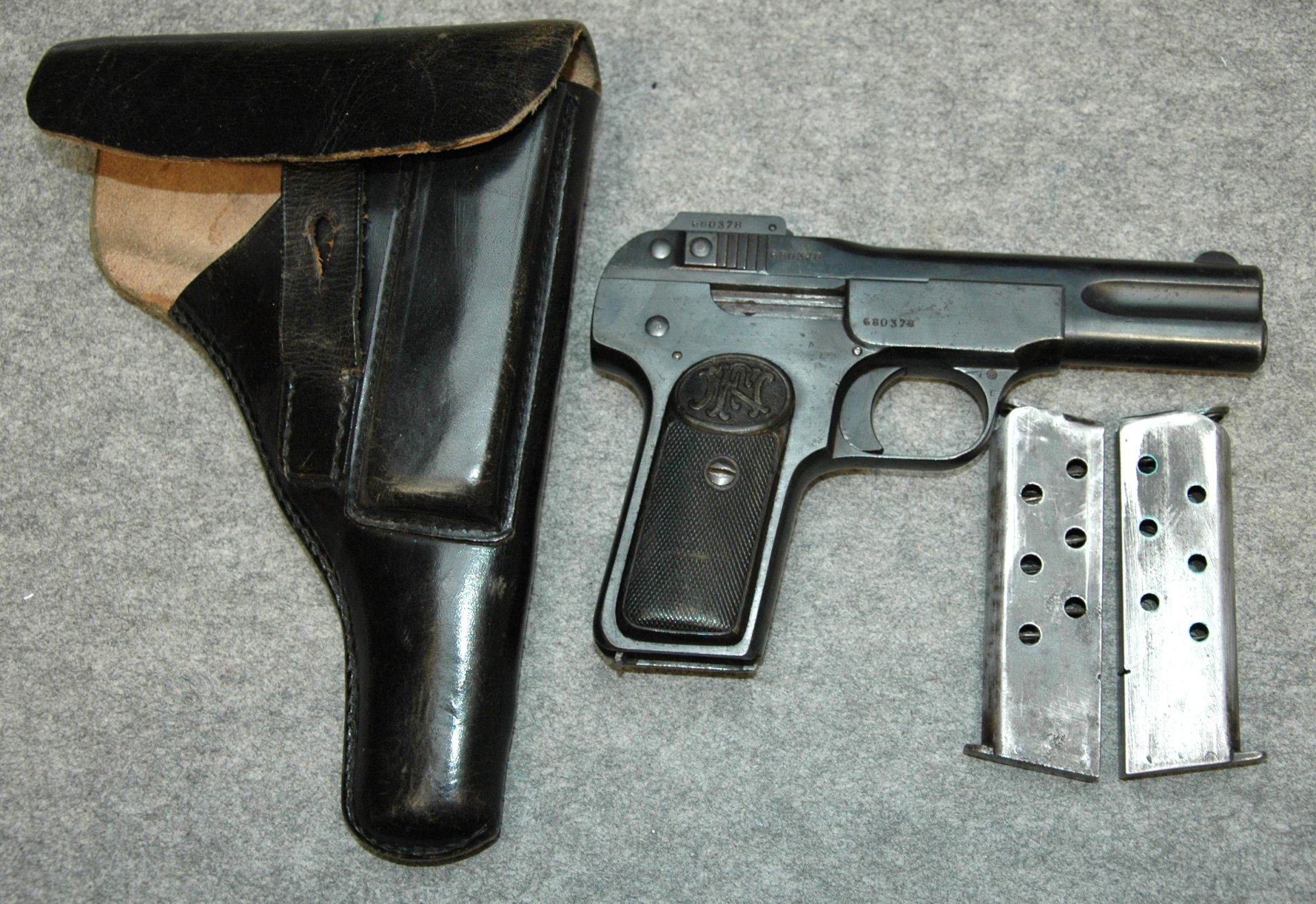 Pistole FN Mod. 1900 mit Tasche – Bild 1