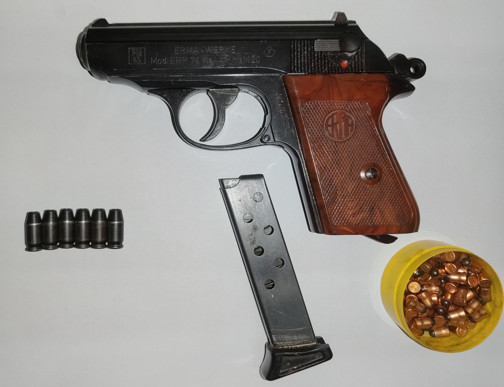 Erma ERP 74 mit sechs Ladehülsen und 70 Schuss 4mmM20 / mit PTB 65 Markierung – Bild 1