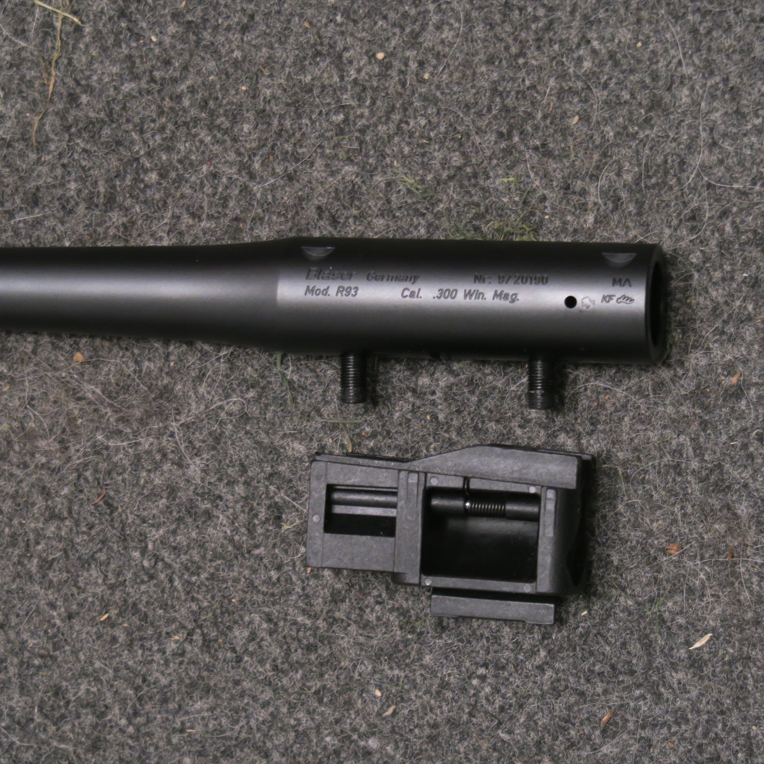BLASER R93 300 WINMAG WINCHESTER MAGNUM WECHSELLAUF m. MAGAZIN und M15x1 GEWINDE – Bild 2