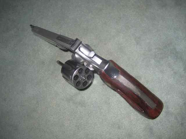 Revolver, Smith & Wesson, Mod. 686, erster Serie, 6" Lauf, .357Mag. – Bild 3
