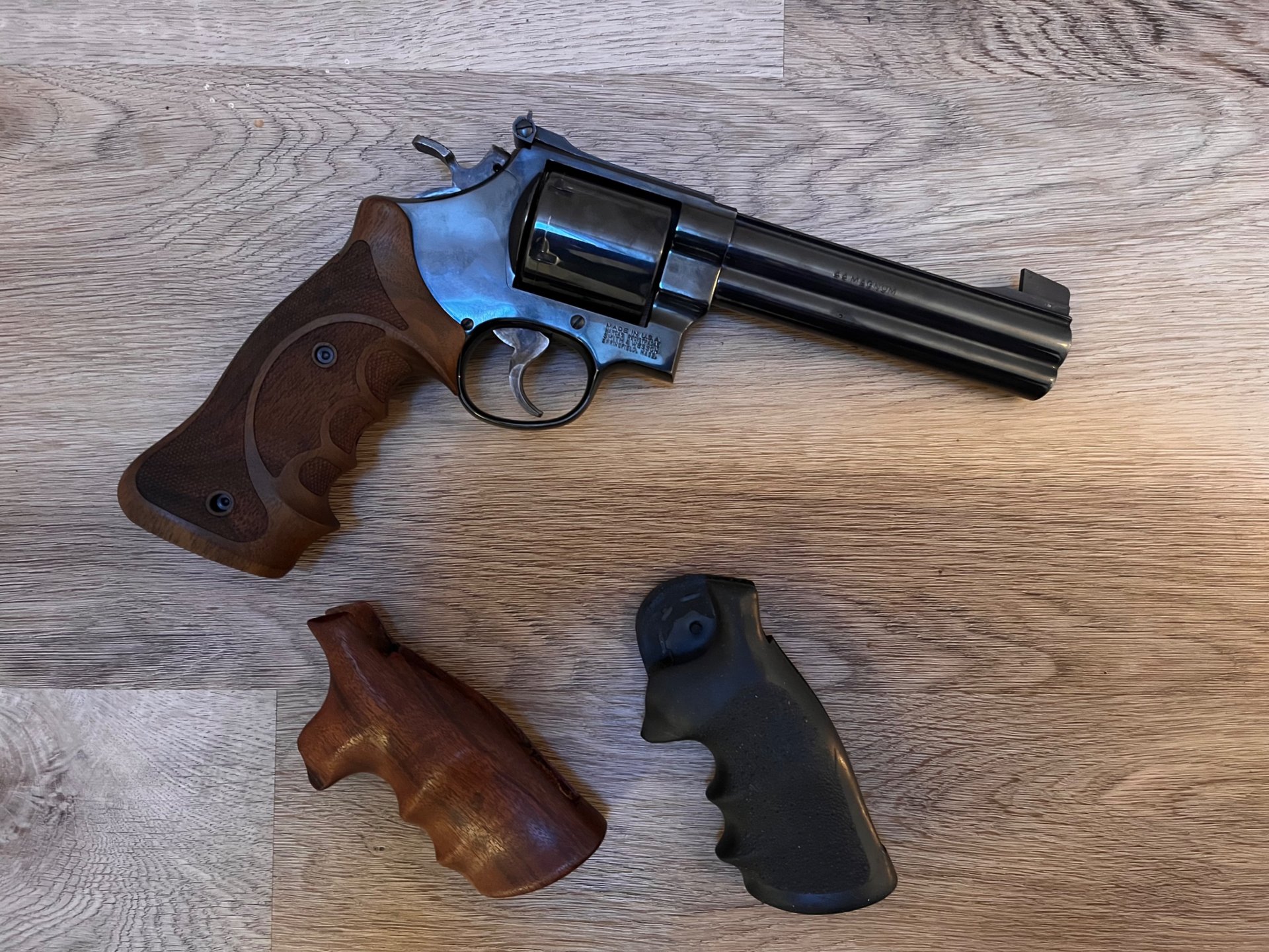 Smith & Wesson 629 Classic 6,5“ mit Nil-Griff – Bild 1
