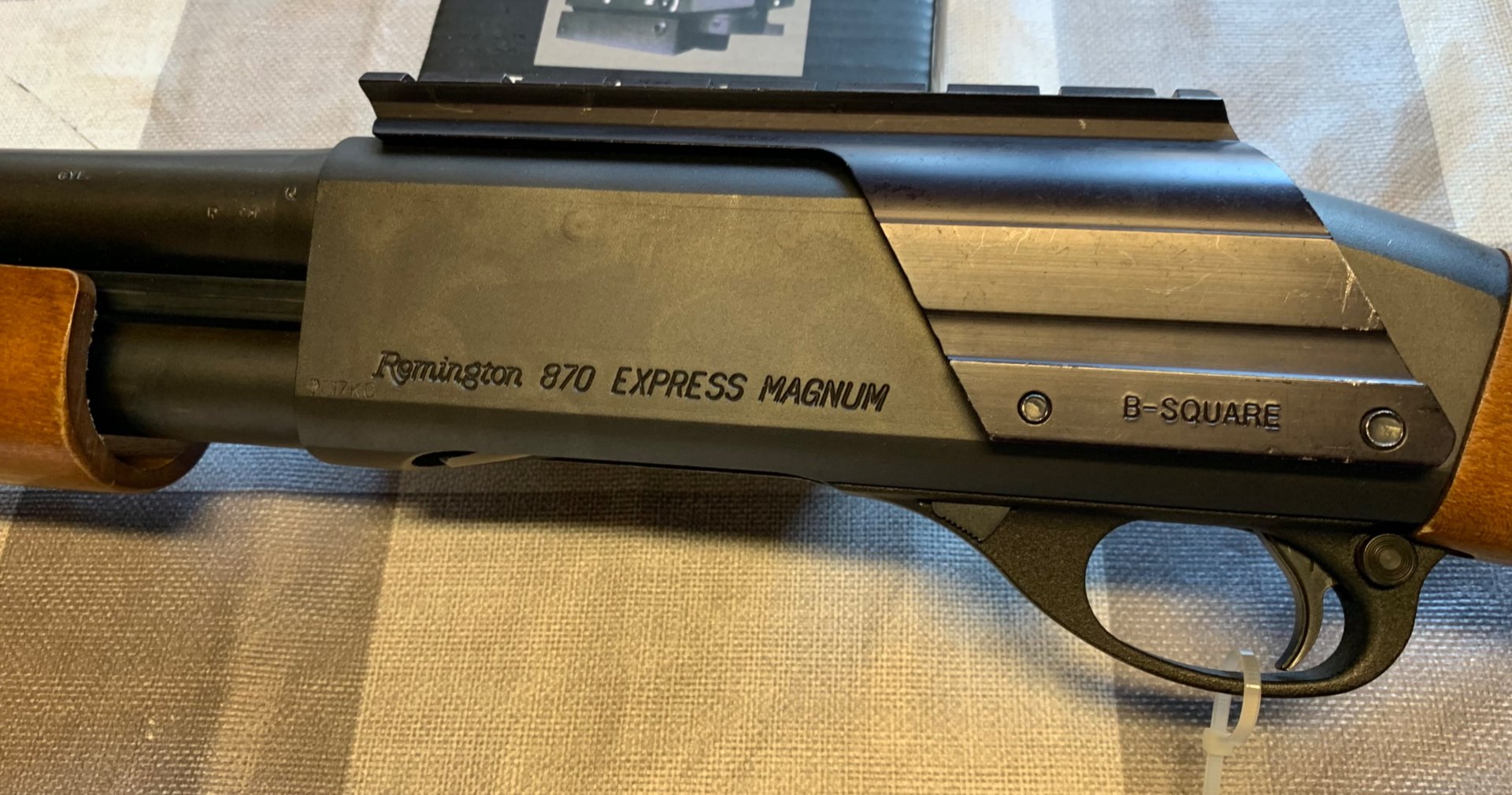 Vorderschaftrepetierer Remington 870 Express Magnum 12/76 – Bild 2
