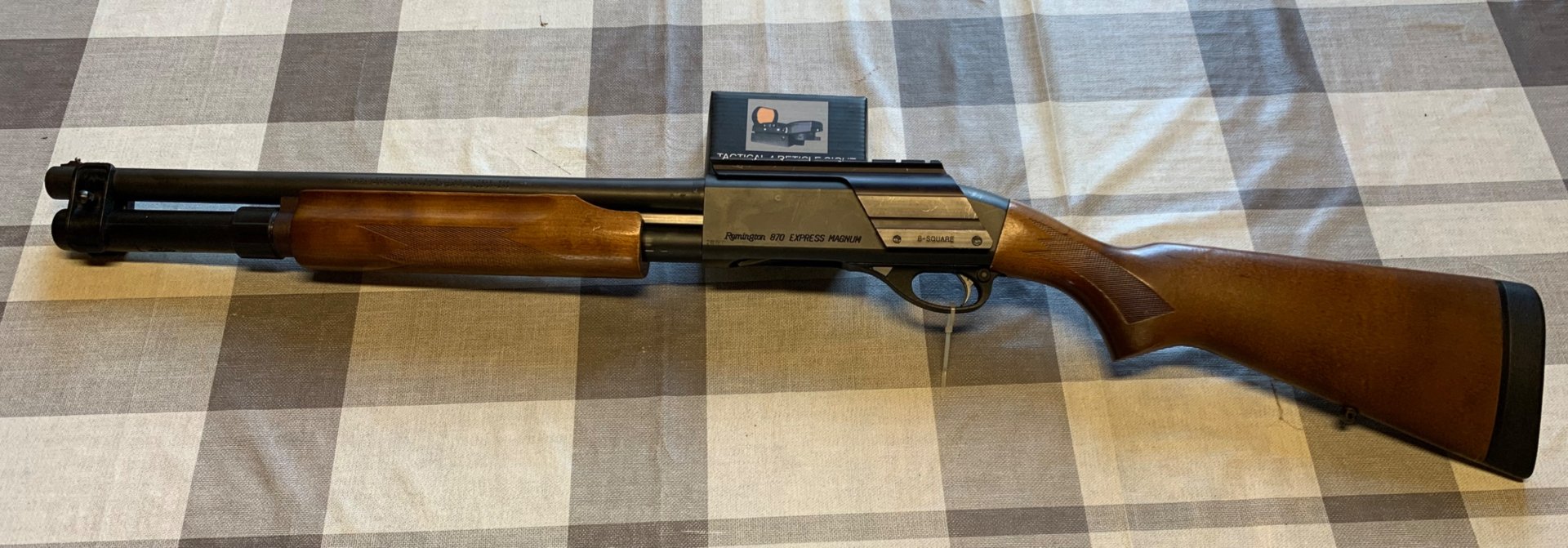 Vorderschaftrepetierer Remington 870 Express Magnum 12/76 – Bild 1