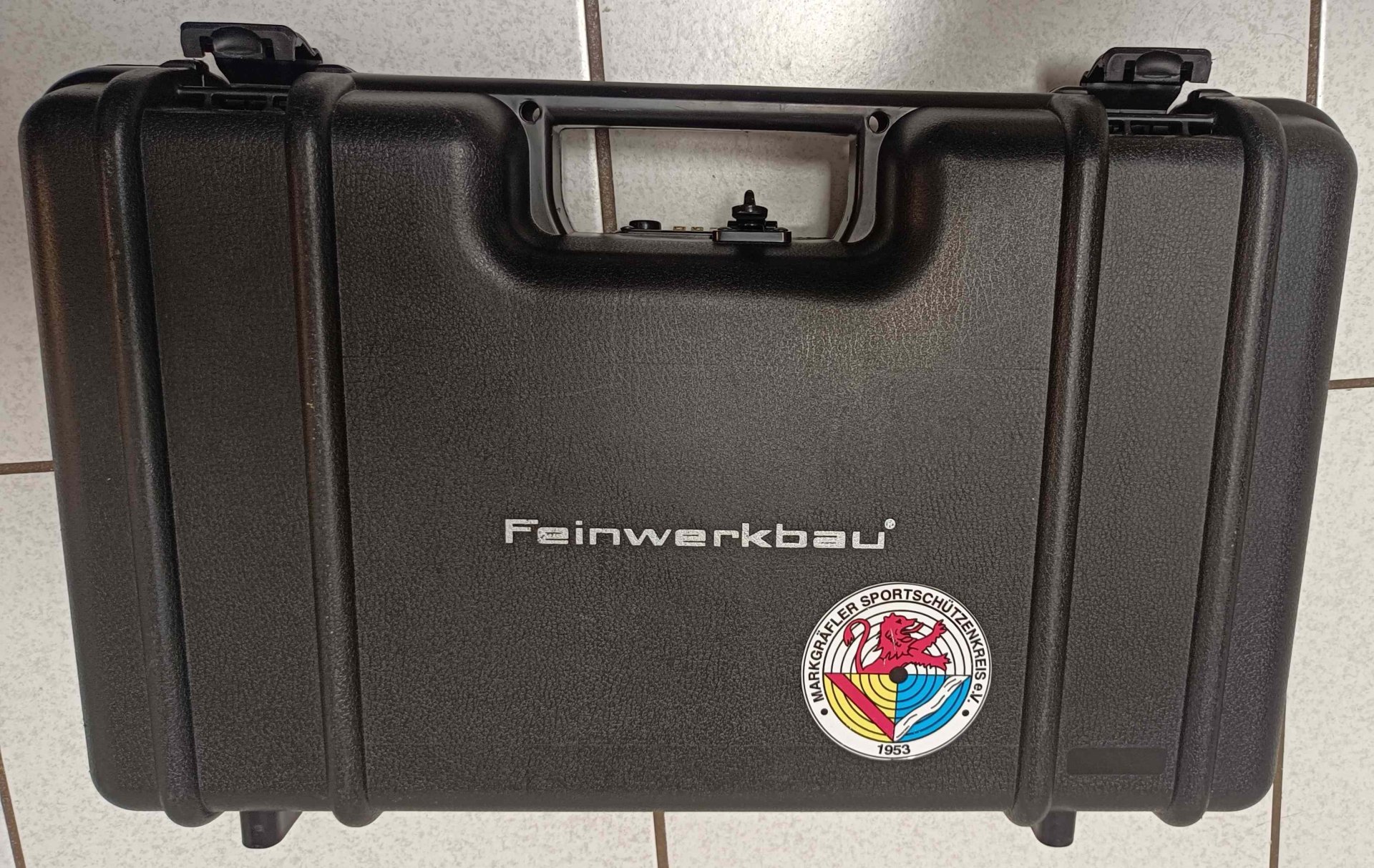 Feinwerkbau P 8X, Griff M rechts, mit Koffer und Zubehör – Bild 4
