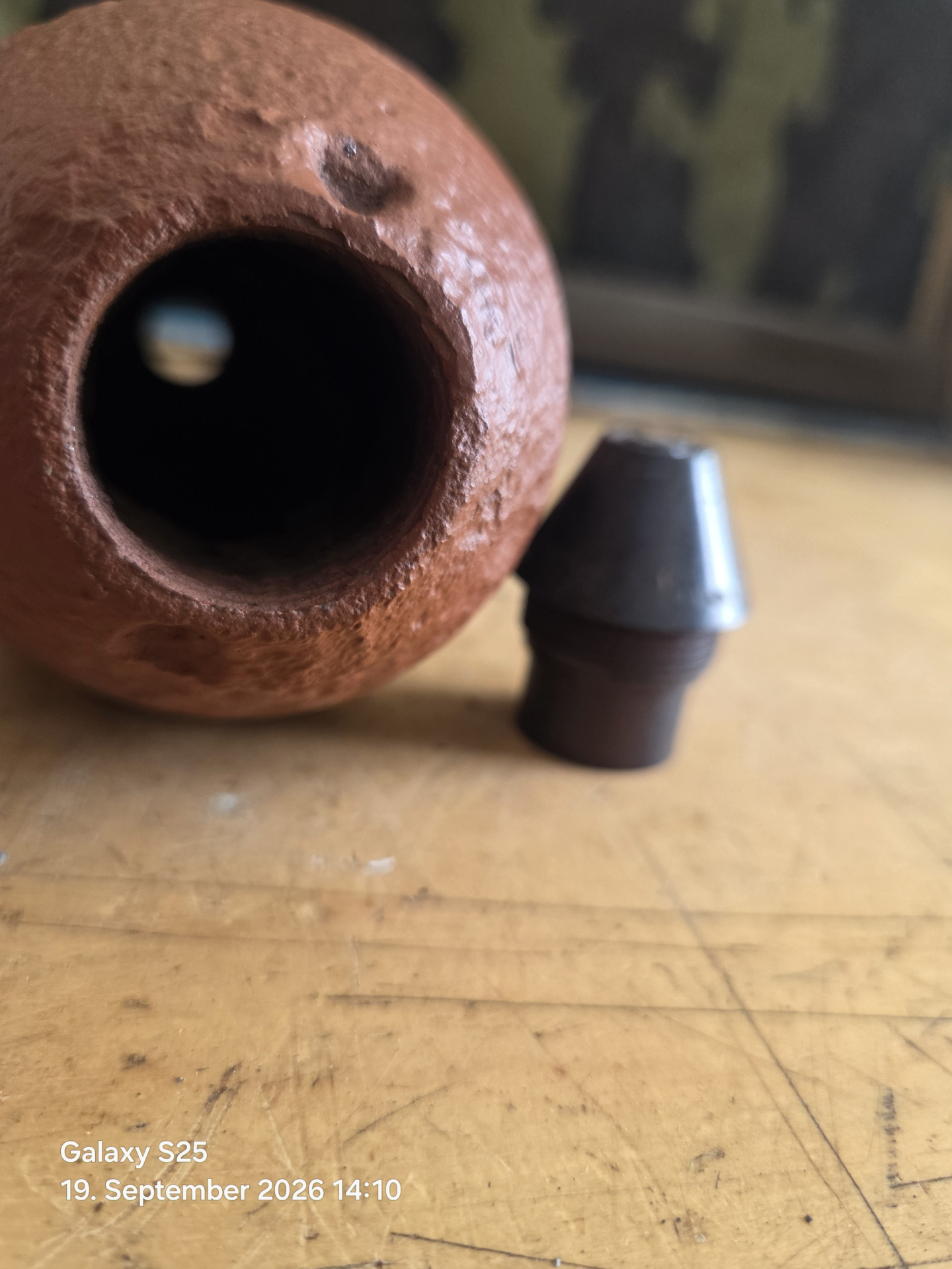 Deutsche 8 cm Werfer Granate mit Deko Zünder (Bombe Bodenfund Granate Zünder) – Bild 3