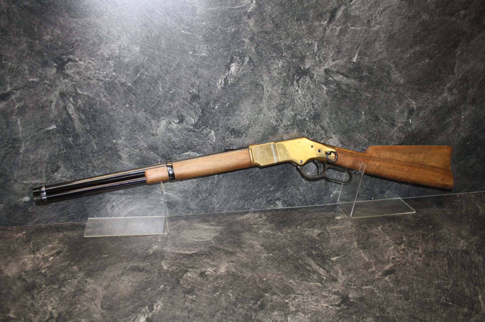 UHR Lever Action Uberti Mod. 66 Carbine Kal. 38 SP #34787 – Bild 3