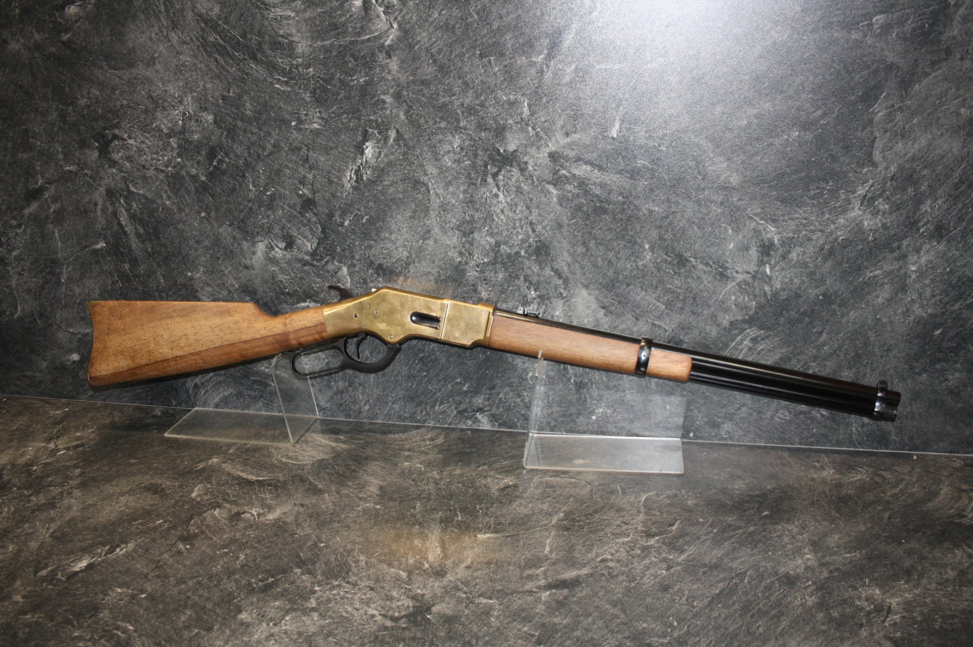 UHR Lever Action Uberti Mod. 66 Carbine Kal. 38 SP #34787 – Bild 1