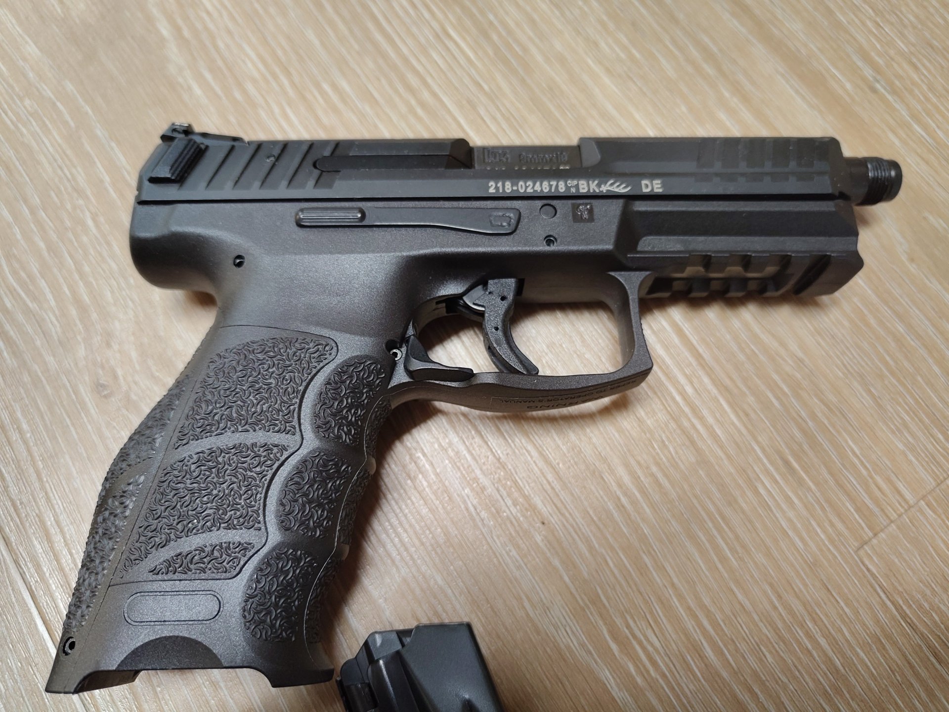 Heckler & Koch SFP9 SD-SF Tactical – ungeschossen, mit Originalkoffer und Zubehör – Bild 4