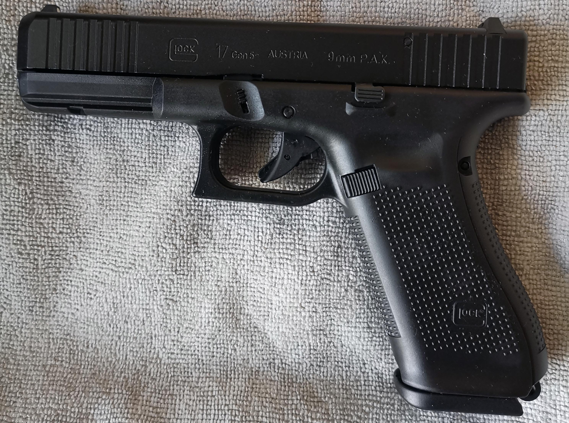 Glock 17 Gen5 im Top-Zustand Kal,9mm PAK, PTB 1068 – Bild 2