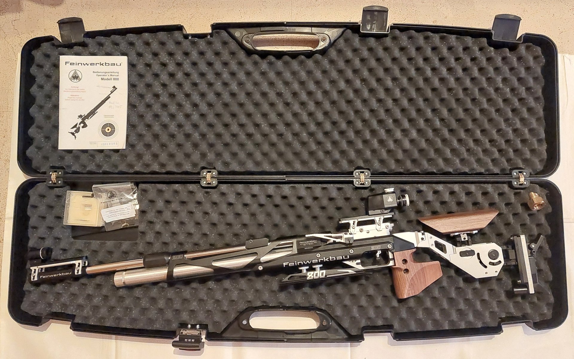 Feinwerkbau 800X Rechts Luftgewehr, Sonderausführung Schaftbacke und Griff (Größe „L“) in Nussbaum – Bild 2