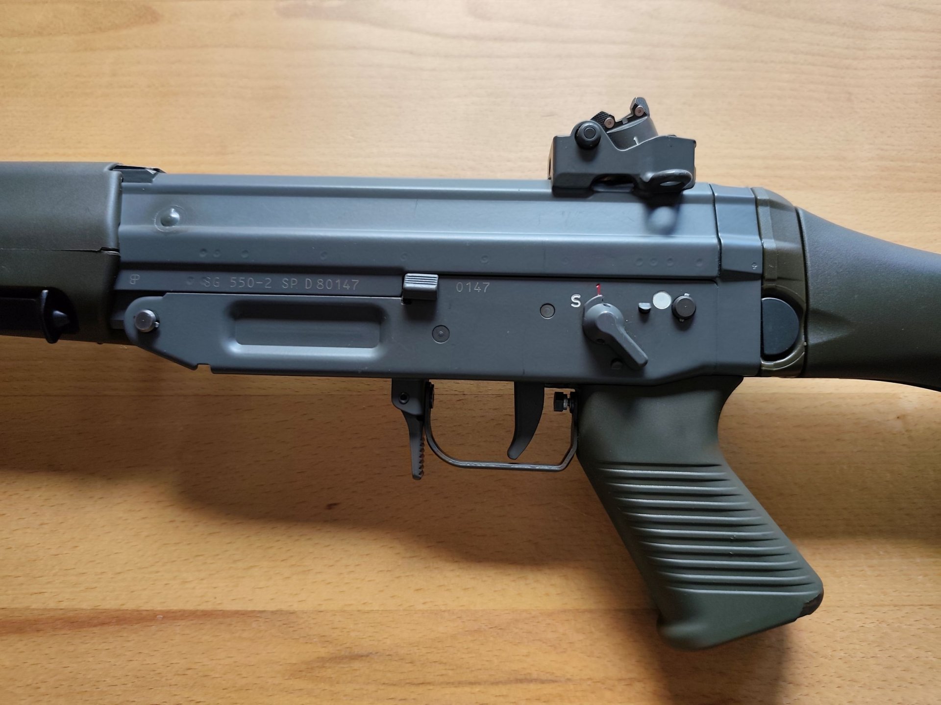 SIG SG 550/2 SP Zivil Sport , Kaliber .223 Rem – Bild 2