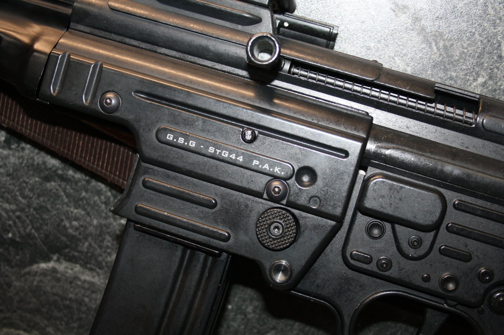 German Sport Guns Schreckschuss Gewehr StG44 Kal 9mm PAK – Bild 2