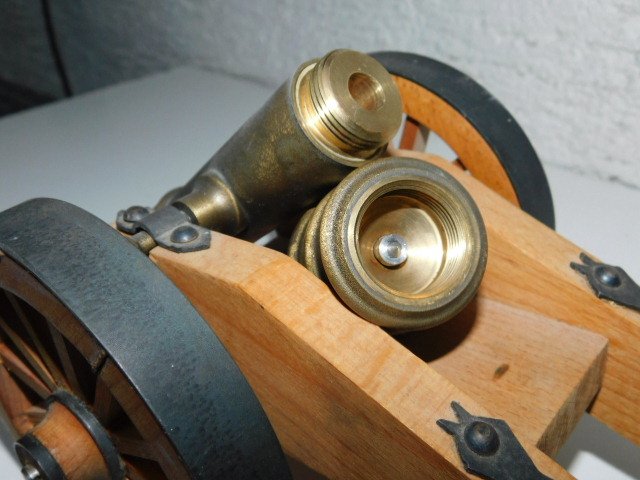 Schöne Vollstahlkanone – Bild 3