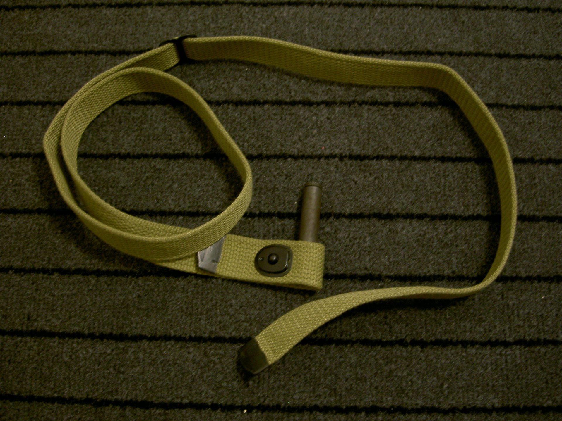 Öler und Riemen für einen .30 Carbine .30M1 Carbine, .30carb. – Bild 1