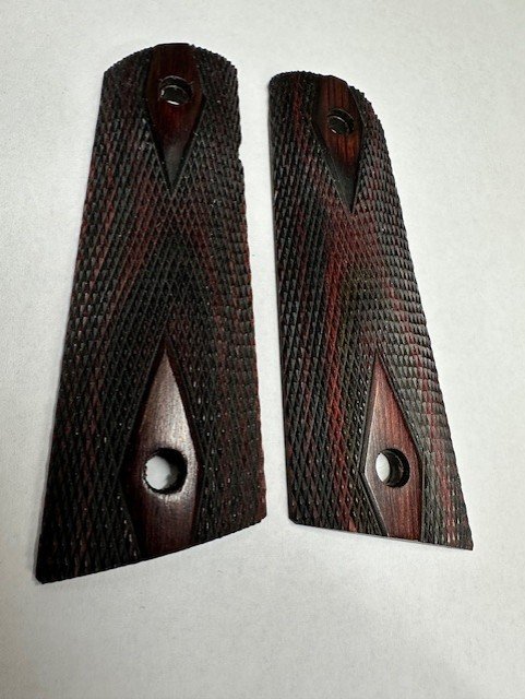 Einmalige Custom Holzgriffschalen für 1911 & Klone – Black Rosewood, Double Diamond – Bild 2