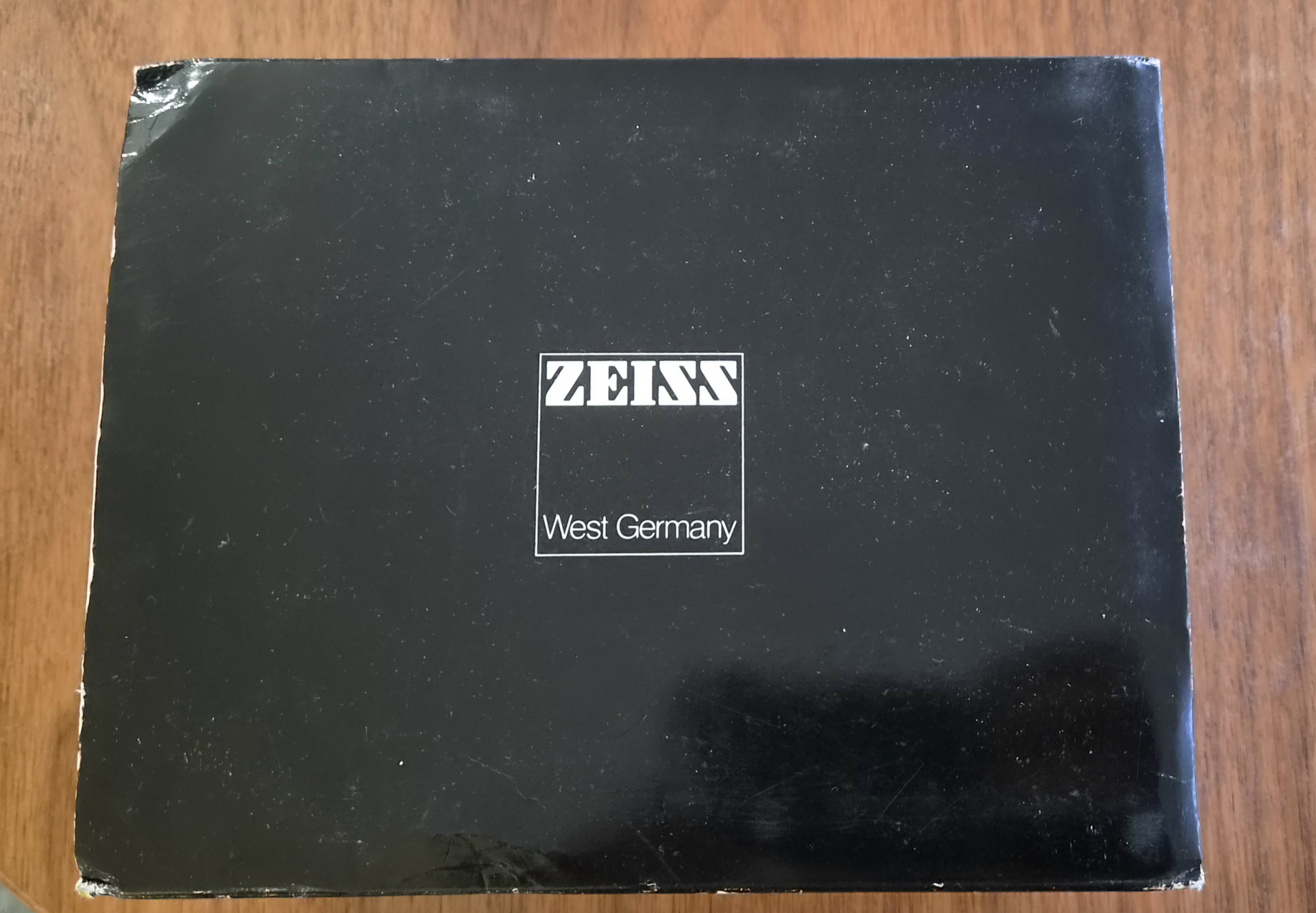 Fernglas Zeiss 10x40 BGA Bj ca 1978 Neu und unbenutzt in OvP mit allem Zubehör – Bild 2