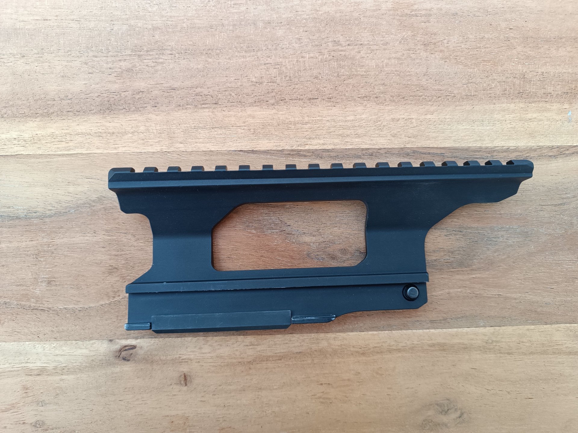 Picantinny Montageschiene für Tigr SVD Dragunov – Bild 2