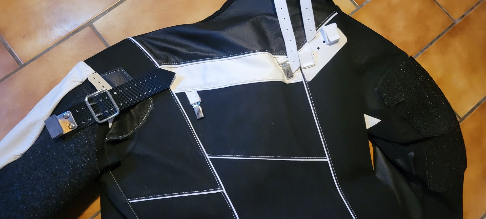 Thune Schießjacke Gr. 56 – Bild 4