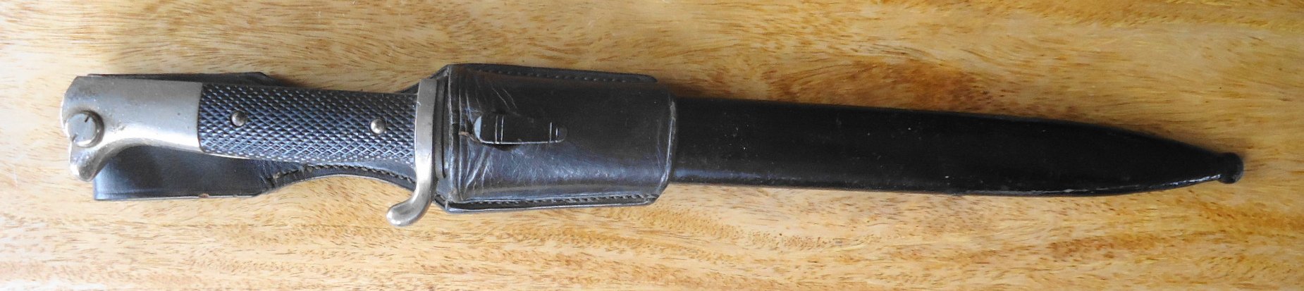 WK 2 - Bajonett K98 / Ausgehseitengewehr – Bild 1