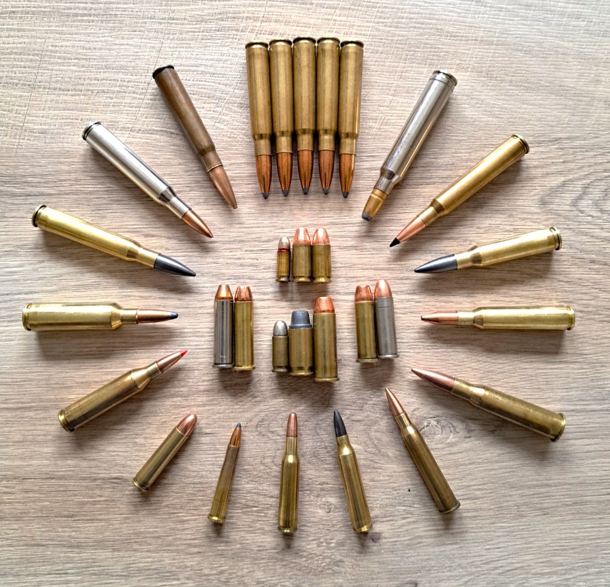 Konvolut Deko-Sammlerpatronen Militär- + Jagdmunition – Bild 2