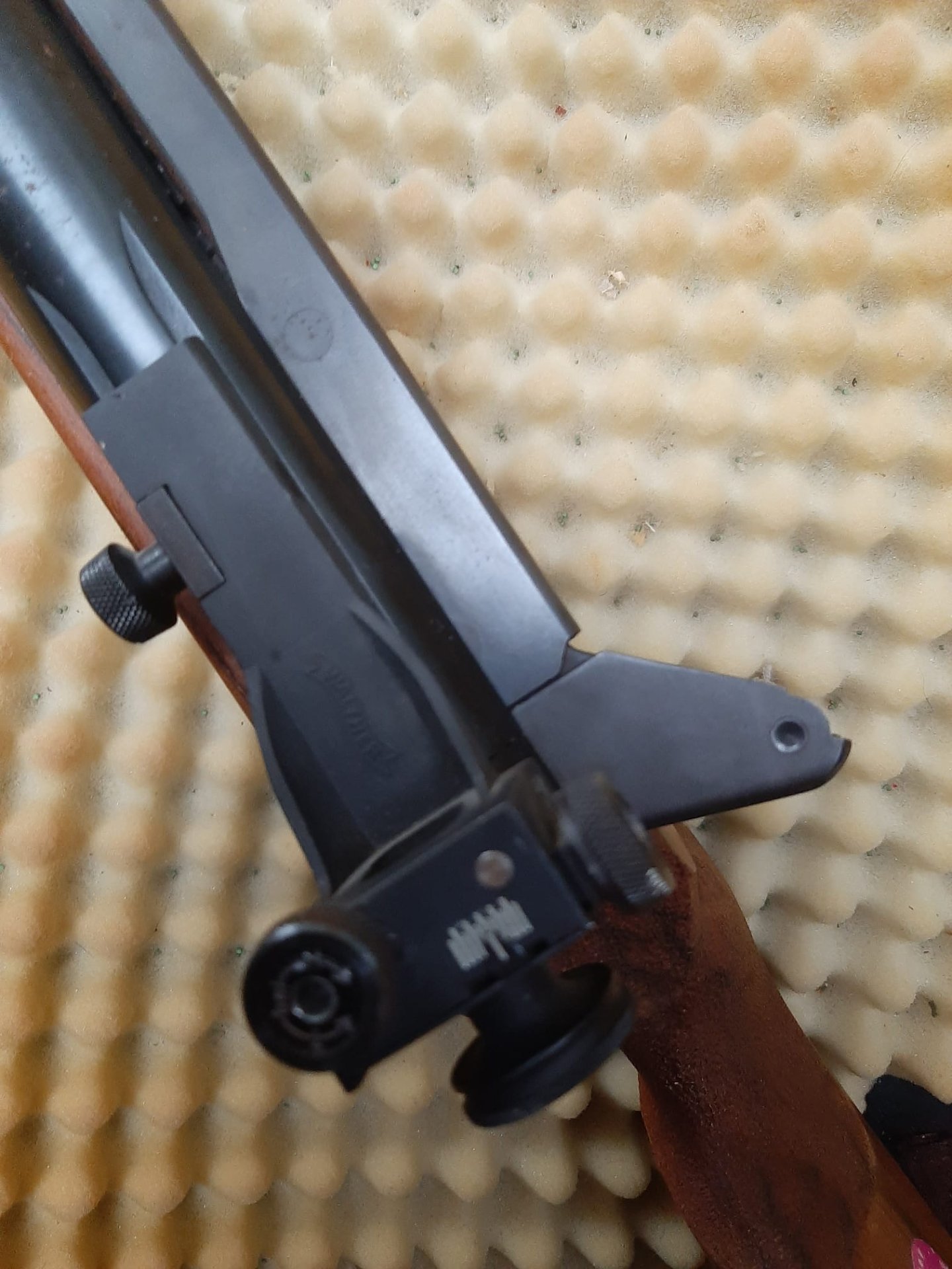 Luftgewehr Walther LGR, Seitenspanner – Bild 5
