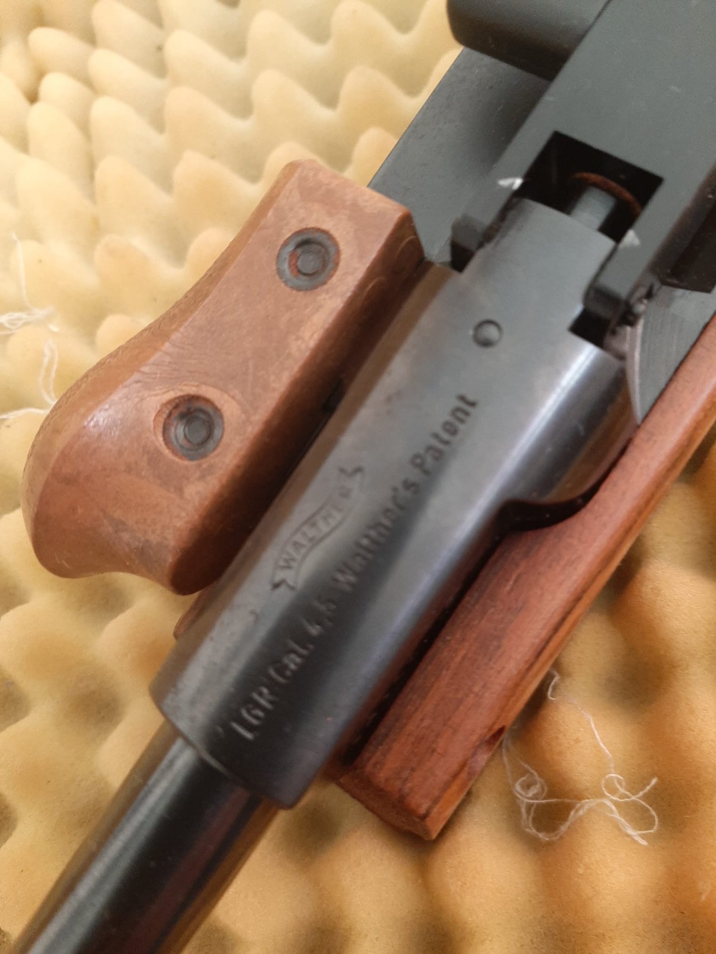Luftgewehr Walther LGR, Seitenspanner – Bild 11
