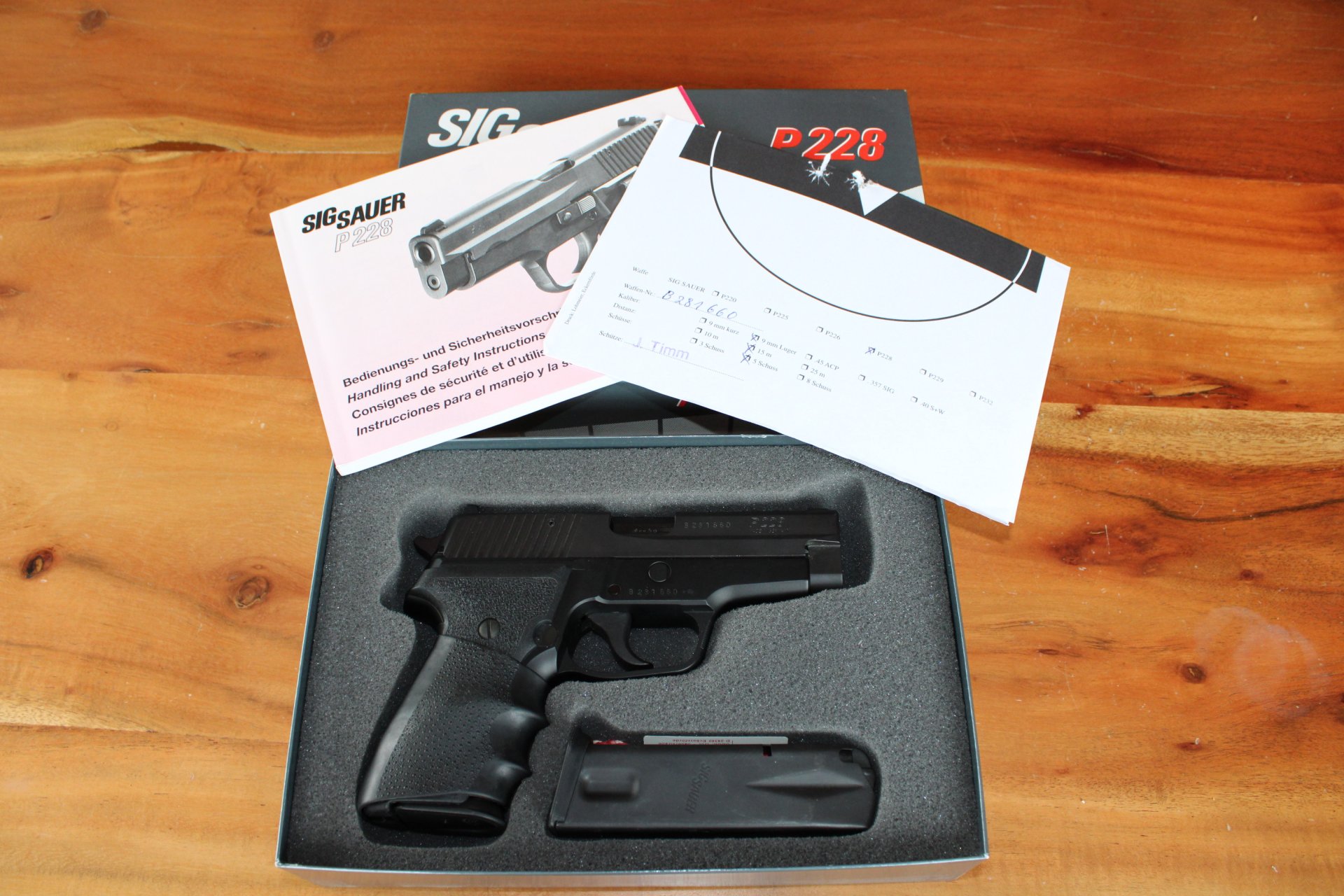 Neuwertige Pistole Sig Sauer P228 9mm Luger umgebaut auf 4mmM20 – Bild 1