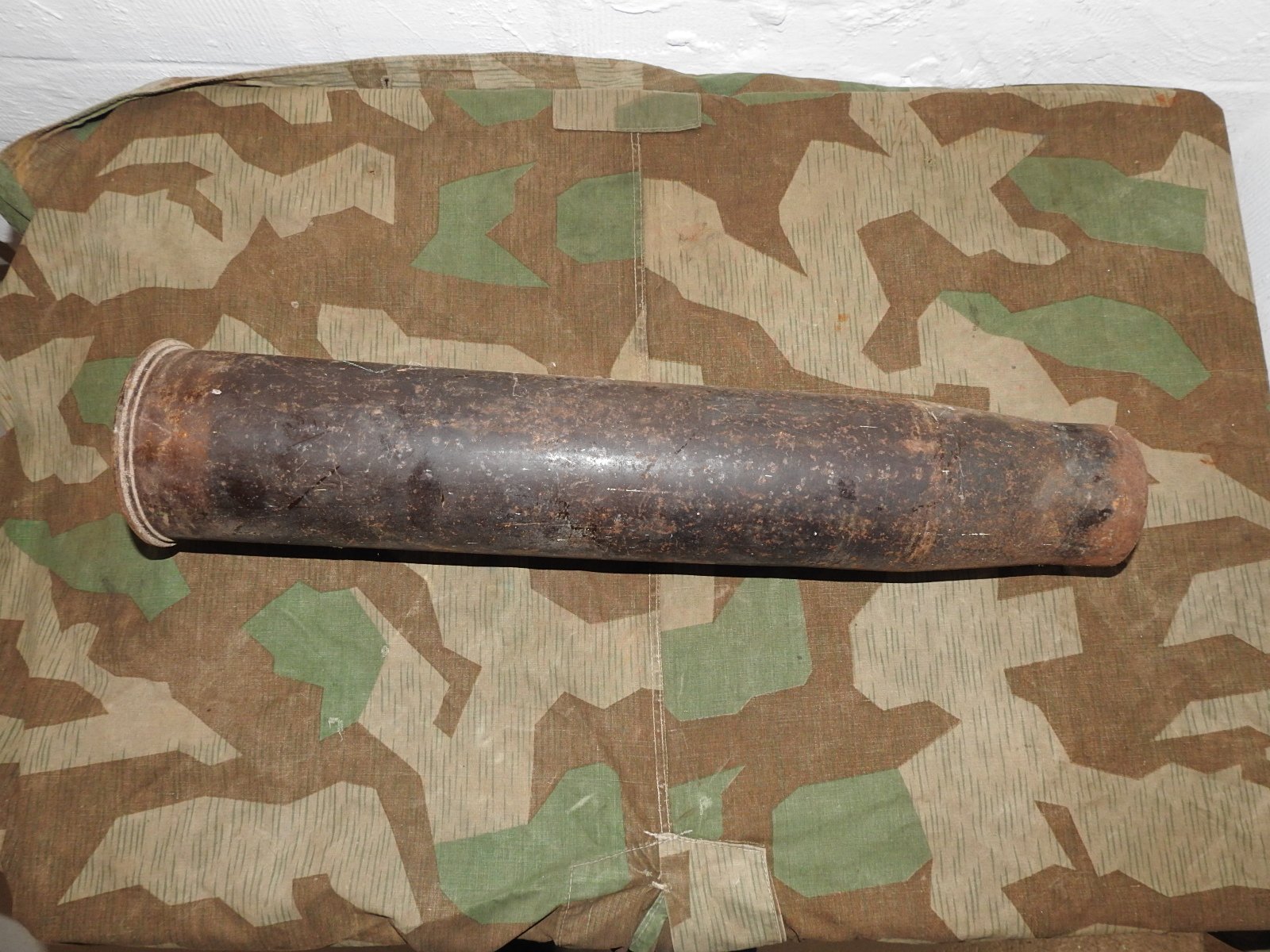 U.S. 90-mm-Stahl Artilleriehülse – Bild 1