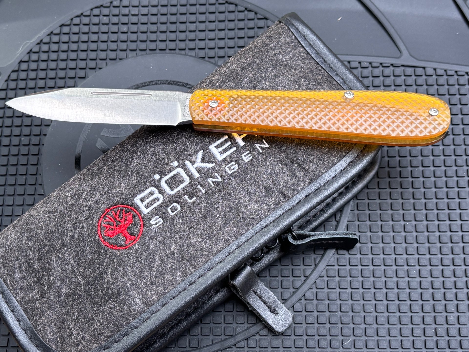 Böker Coffin Ultem. Zweihand Taschenmesser – Bild 1