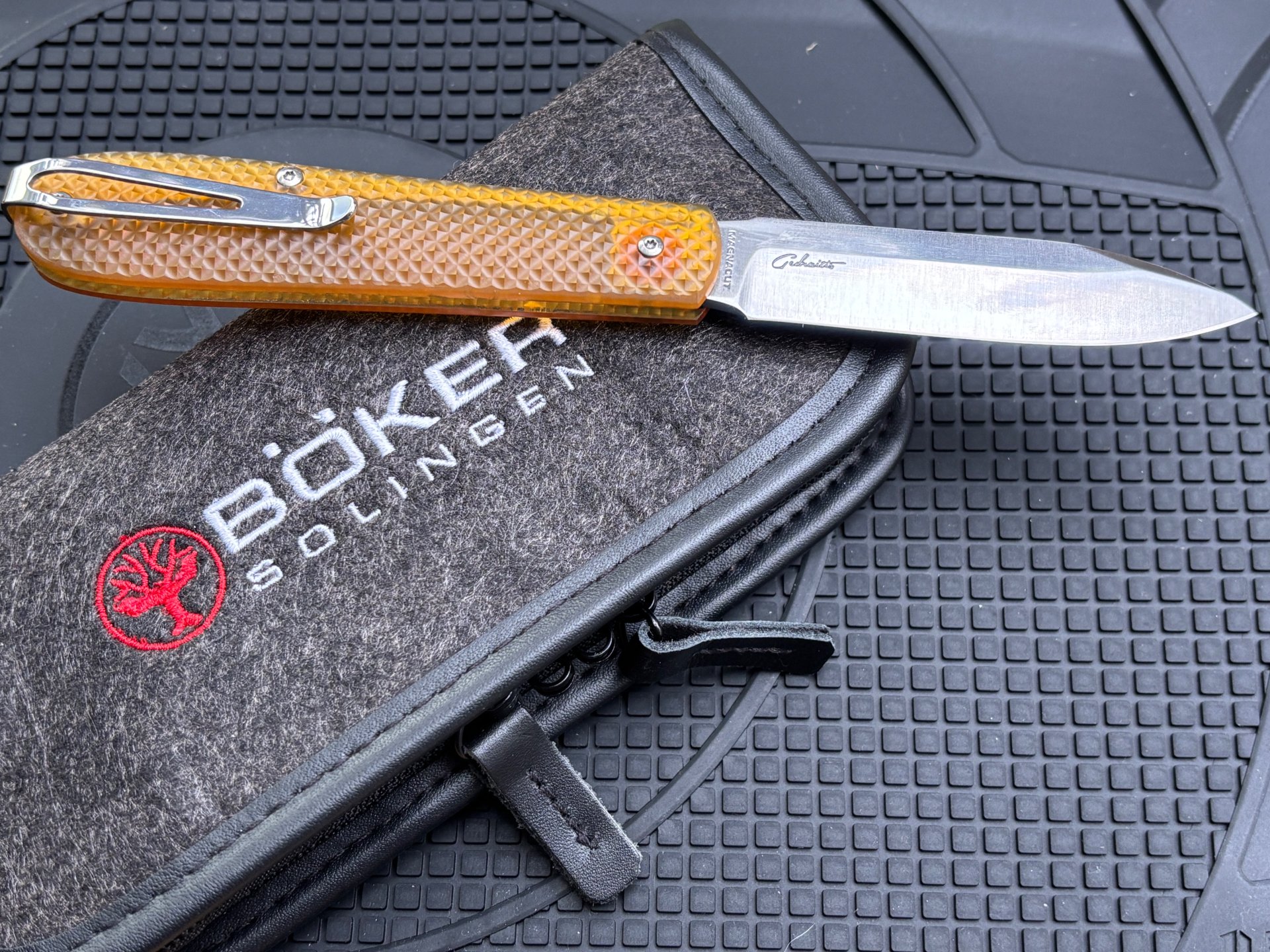 Böker Coffin Ultem. Zweihand Taschenmesser – Bild 2