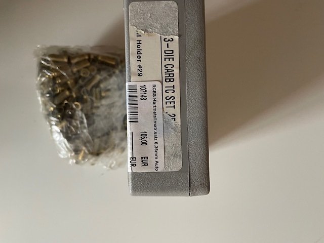 6,35 Matrizze und ca. 250 Hülsen – Bild 2