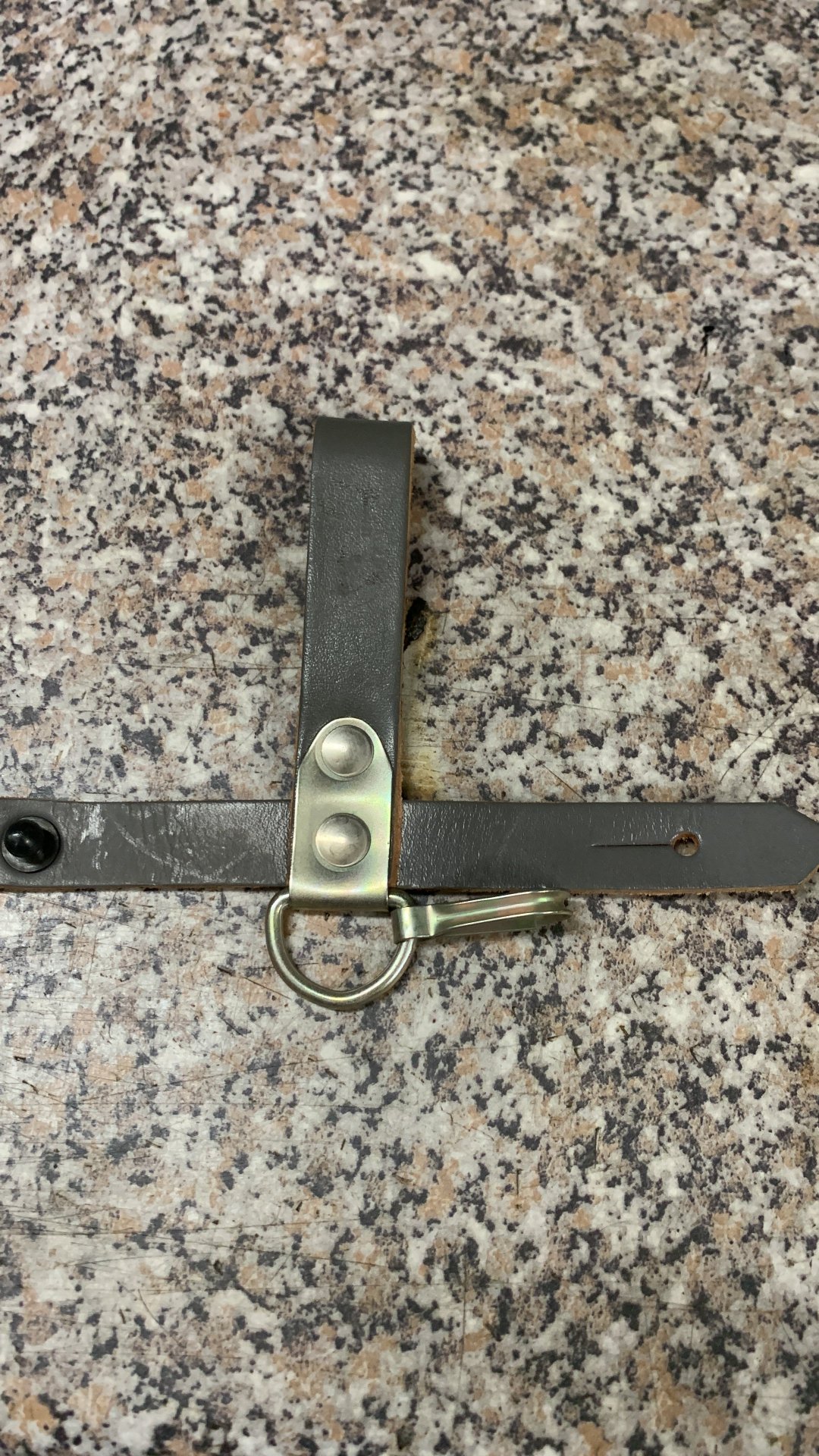 DDR orig. Bajonett Halteriemen Leder – Bild 1