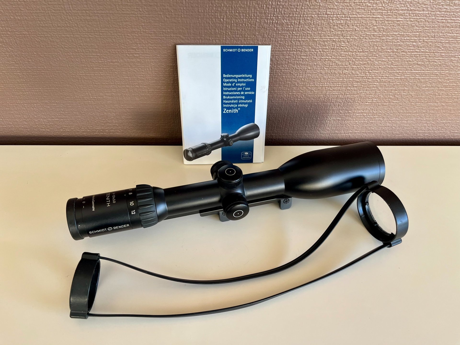 Zielfernrohr SCHMIDT & BENDER 3-12 x 50 ZENITH mit Leuchtabsehen LMC FD9 und Innenschiene. – Bild 1