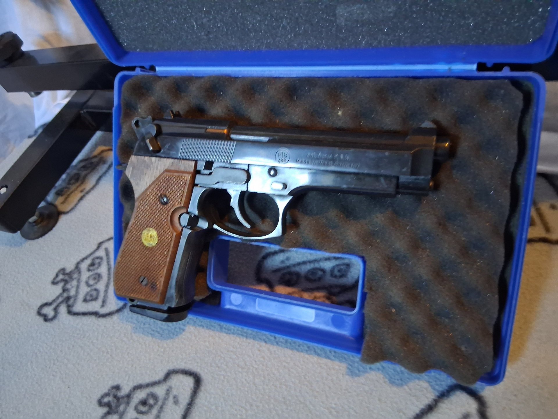 SSW Reck Miami 92 F - 9mm - Holizgriffschalen. – Bild 1