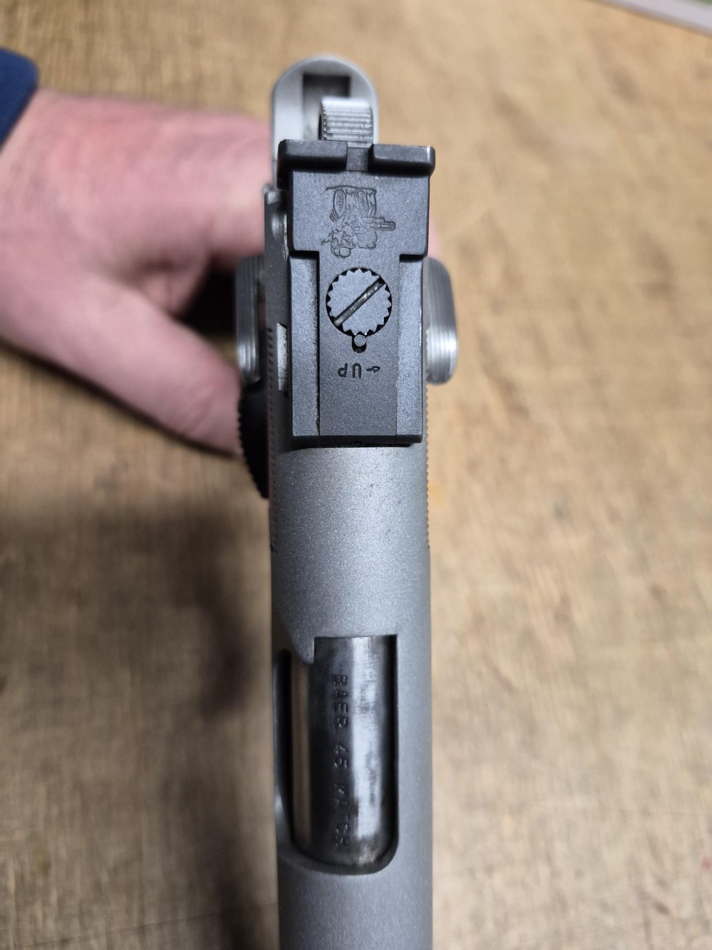 Pistole .45 ACP Les Baer Concept V Sechs Zoll Lauf, sehr guter Zustand! Hartchrom – Bild 3